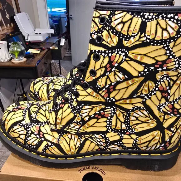 Dr. Martens 1460 Butterfly Print Suede Boots Men's Size 10 RARE NEW - Picture 5 of 16